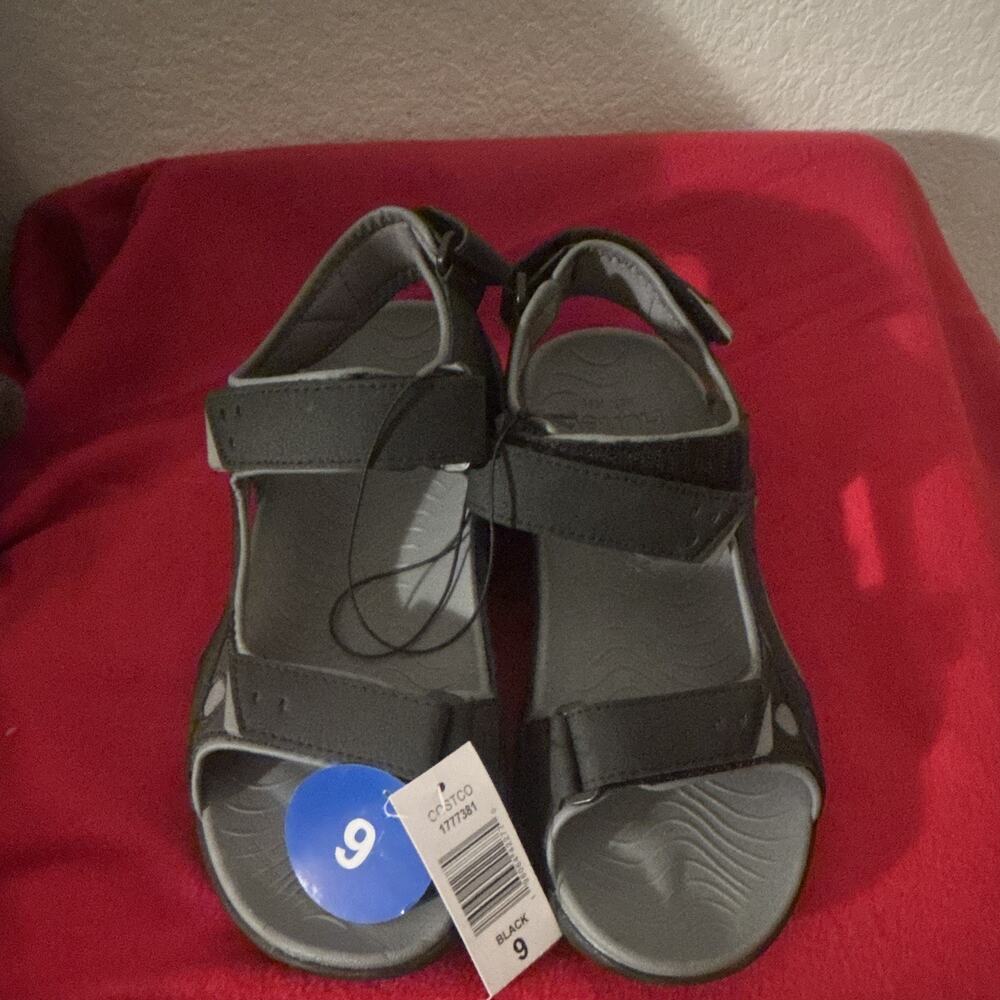 Men's Black Strappy Sandals Hook & Loop Closure Adjustable Straps Size 9 Hurley